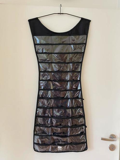 Sierraden en make-up “Little black dress” organizer (Umbra), Sieraden, Tassen en Uiterlijk, Uiterlijk | Cosmetica en Make-up, Zo goed als nieuw