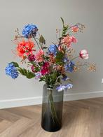 Zijde boeket incl. vaas, Huis en Inrichting, Woonaccessoires | Kunstplanten en Kunstbloemen, Ophalen, Zo goed als nieuw, Binnen