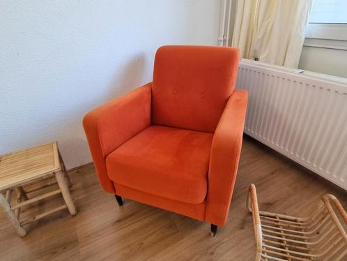 Goossens Fauteuil Hipp Oranje, Huis en Inrichting, Fauteuils, Zo goed als nieuw, Stof, 75 tot 100 cm, 75 tot 100 cm, Ophalen