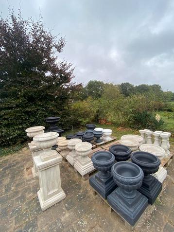 Exclusieve Opruiming – Luxe Italiaanse Betonnen Bloempotten
 beschikbaar voor biedingen