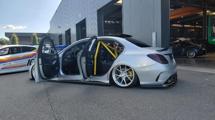 Exclusieve Mercedes w205 c klasse 75000km showcar, Auto's, Mercedes-Benz, Particulier, C-Klasse, Diesel, Sedan, Automaat, Zilver of Grijs