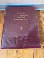 Bijbelse geschiedenis voor het katholieke gezin uit 1957?, Antiek en Kunst, Ophalen of Verzenden