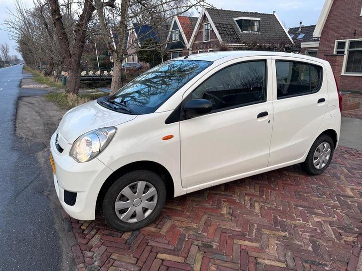 Daihatsu Cuore 1.0 5D 2011 Wit, Auto's, Daihatsu, Particulier, Cuore, Radio, Benzine, B, Hatchback, Handgeschakeld, Origineel Nederlands