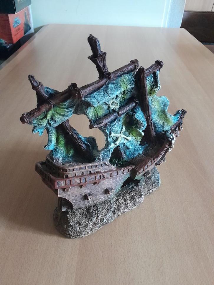 Aquarium Scheepswrak Gezonken Piratenschip zgan, Dieren en Toebehoren, Vissen | Aquaria en Toebehoren, Zo goed als nieuw, Sierelement