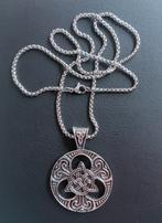 Keltische knoop symbolische drie eenheid ketting met hanger, Nieuw, Overige materialen, Ophalen of Verzenden, Zilver