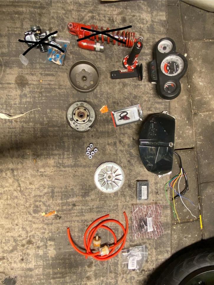 Peugeot Speedfight 2 Onderdelen - Carburateur, Uitlaat, etc., Fietsen en Brommers, Brommeronderdelen | Scooters, Gebruikt, Peugeot