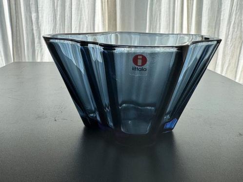 Iittala Alvar Aalto schaal 75 mm, kleur rain, Huis en Inrichting, Keuken | Servies, Schaal of Schalen, Overige stijlen, Glas, Ophalen of Verzenden