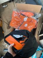 Thuisbezorgd jas, t-shirt, helm, rugzak en regenbroek., Ophalen of Verzenden, Maat 52/54 (L)