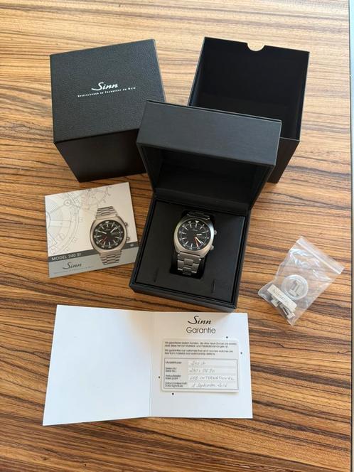 Sinn 240 ST in nieuwstaat, compleet doos en papieren, Sieraden, Tassen en Uiterlijk, Horloges | Heren, Zo goed als nieuw, Polshorloge