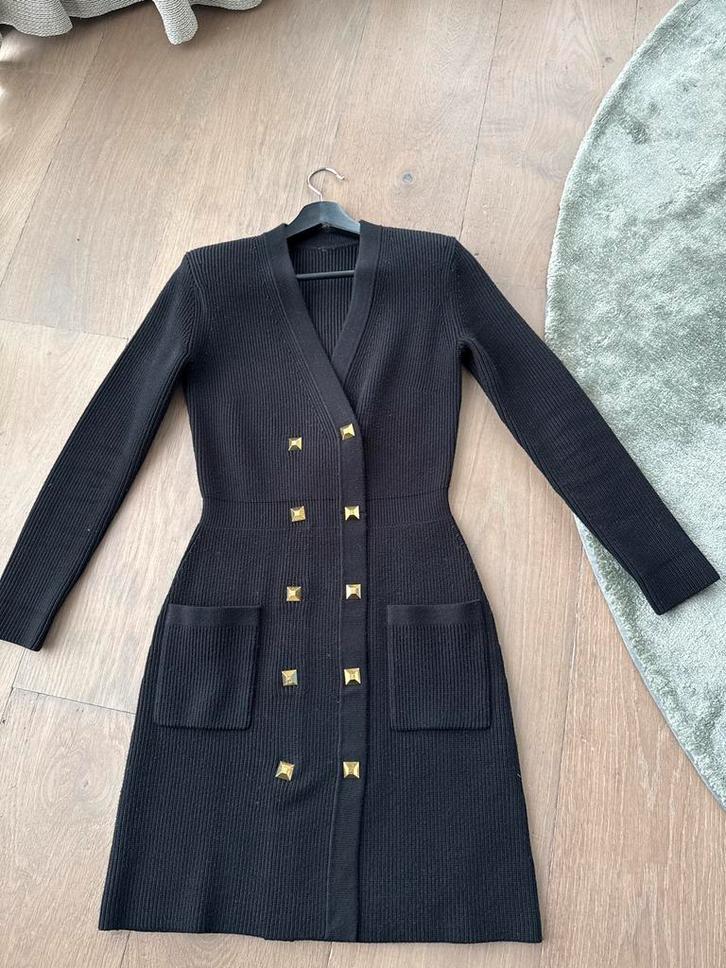 Zwarte jurk Elisabetta Franchi, Kleding | Dames, Jurken, Zo goed als nieuw, Maat 38/40 (M), Zwart, Knielengte, Ophalen of Verzenden