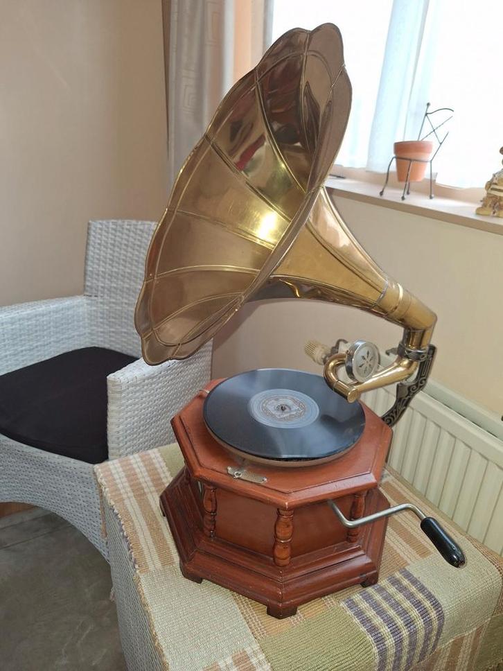 Antieke grammofoon 'His Master's Voice', Antiek en Kunst, Antiek | Tv's en Audio, Ophalen