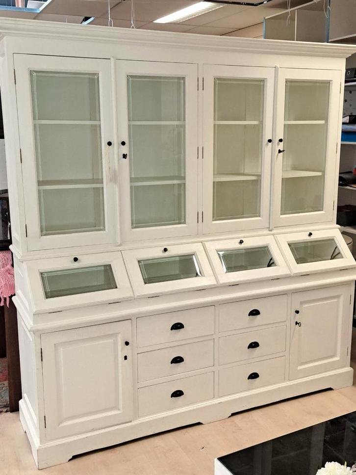Zeer  mooie  witte  buffetkast, Huis en Inrichting, Kasten | Buffetkasten, Zo goed als nieuw, 200 cm of meer, 25 tot 50 cm, Ophalen