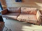 Gratis comfortabele moderne leren bank, Huis en Inrichting, Banken | Bankstellen, Ophalen, Gebruikt, Driepersoons, Rechte bank