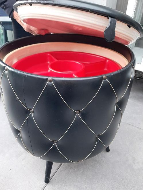 Naai poef . Krukje . Retro poef, Huis en Inrichting, Banken | Voetenbanken en Poefen, Minder dan 50 cm, Minder dan 50 cm, Rond