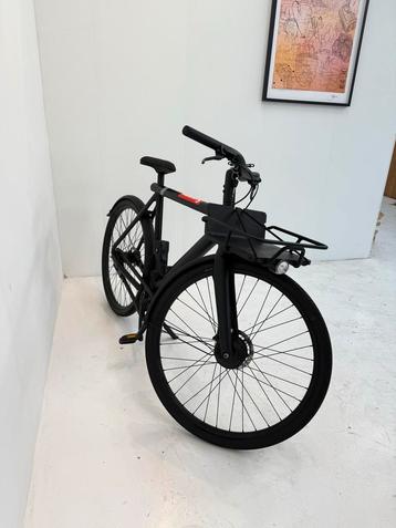 VanMoof S3 - Weinig gebruikt, incl. accessoires beschikbaar voor biedingen