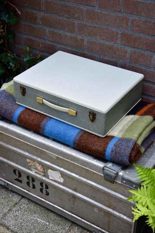 Vintage Picknick Koffer 4-persoons (Cheney England), Hobby en Vrije tijd, Picknickmanden, Gebruikt, Ophalen of Verzenden