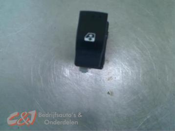 Elektrisch Raam Schakelaar van een Renault Master beschikbaar voor biedingen