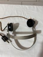 Brits headset type APW621 in gebruik bij leger en luchtmacht, Verzamelen, Militaria | Tweede Wereldoorlog, Luchtmacht, Ophalen of Verzenden