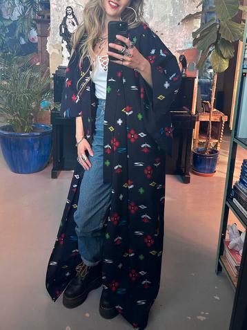 Authentieke Japanse vintage kimono  beschikbaar voor biedingen