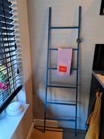 Blauwe handdoekenrek / decoratieve ladder, vtwonen design, Ophalen, Zo goed als nieuw