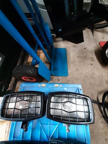 12V Verstralers voor Terreinwagen - Set van 2 beschikbaar voor biedingen