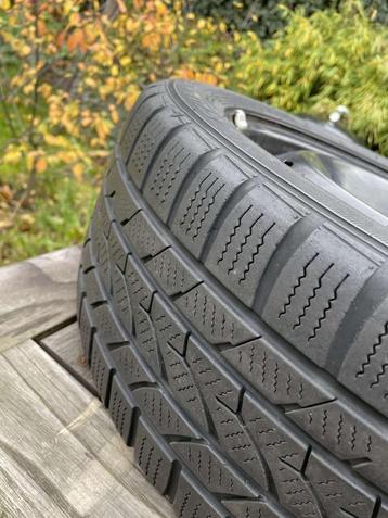 Set winterbanden: Falken Eurowinter 195/50R15 82H HS439 M+S beschikbaar voor biedingen