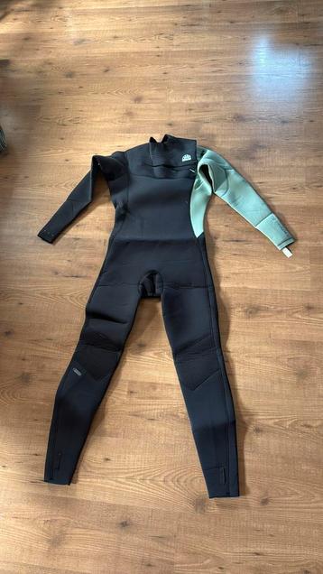 Mystic marshall 5.3 wetsuit XL zgan beschikbaar voor biedingen