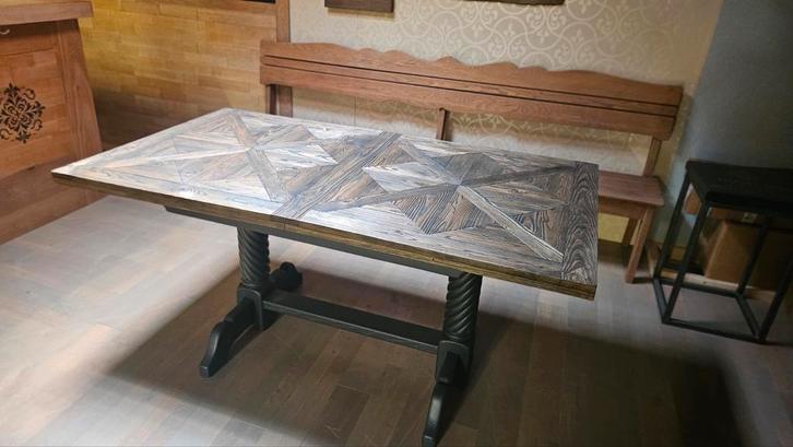 Landelijke kolompoot eettafel met Chassigny kasteelvloer, Huis en Inrichting, Tafels | Salontafels, Nieuw, 75 cm of meer, 50 tot 100 cm