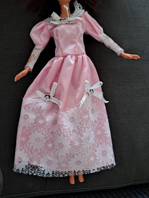 Roze prinsessen jurk voor barbie, Verzamelen, Poppen, Gebruikt, Pop, Ophalen of Verzenden