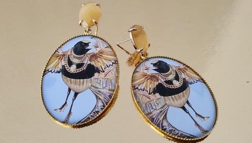Oorbellen met bling-bling ekster, Sieraden, Tassen en Uiterlijk, Oorbellen, Nieuw, Knopjes of Stekers, Overige materialen, Goud