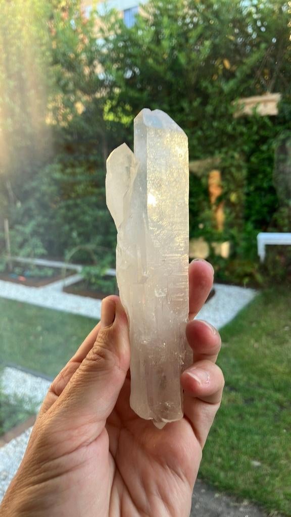 Bergkristal (E) | 15x4x4 cm | 238 gram, Verzamelen, Ophalen of Verzenden, Mineraal