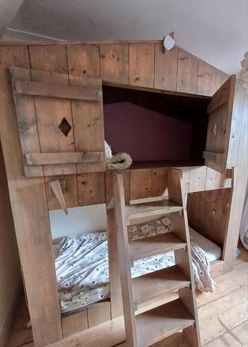 Hoogslaper, stapelbed beschikbaar voor biedingen