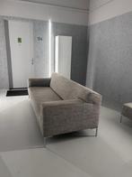 Design on Stock 3- zitsbank en Bloq Poef hocker voetenbank, Ophalen, Driepersoons, 75 tot 100 cm, Zo goed als nieuw