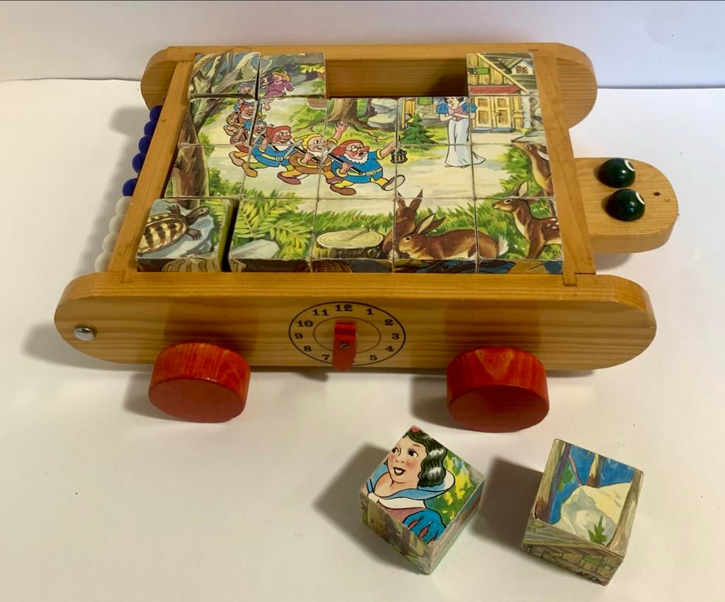 Vintage Houten blokkenpuzzel Sneeuwwitje wagentje, Ophalen of Verzenden, Sneeuwwitje of Doornroosje, Overige typen