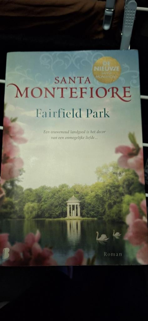 Fairfield Park - Santa Montefiore, Ophalen of Verzenden