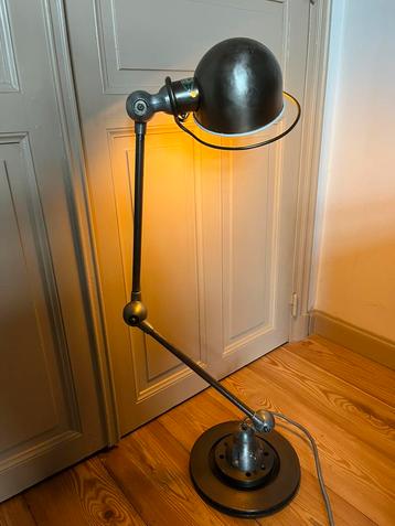 Jielde lamp loft industriële franse atelier machine beschikbaar voor biedingen