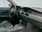 BMW 5-serie Touring 525i 6-cilinder / MET WERK! (2004), Auto's, BMW, Automaat, Achterwielaandrijving, Zwart, 2000 kg