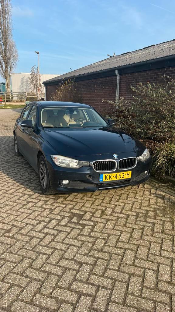 BMW 3-Serie 2.0 318D 2012 Blauw, Auto's, BMW, Particulier, 3-Serie, Diesel, B, Sedan, Handgeschakeld, Geïmporteerd, Blauw, Achterwielaandrijving