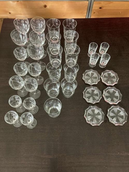 Antiek/ vintage gegraveerd kristal servies 30-delig, Antiek en Kunst, Antiek | Glas en Kristal, Ophalen of Verzenden