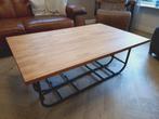 Houten Salontafel met Zwart Metalen Onderstel, Huis en Inrichting, Tafels | Salontafels, Ophalen, Gebruikt, 100 tot 150 cm, 50 tot 100 cm