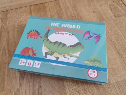 Magneetboek dinosaurus, Kinderen en Baby's, Speelgoed | Kinderpuzzels, Zo goed als nieuw, 10 tot 50 stukjes, Ophalen of Verzenden