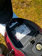 Agm retro nieuwstaat(snor plaat), Ophalen, Zo goed als nieuw