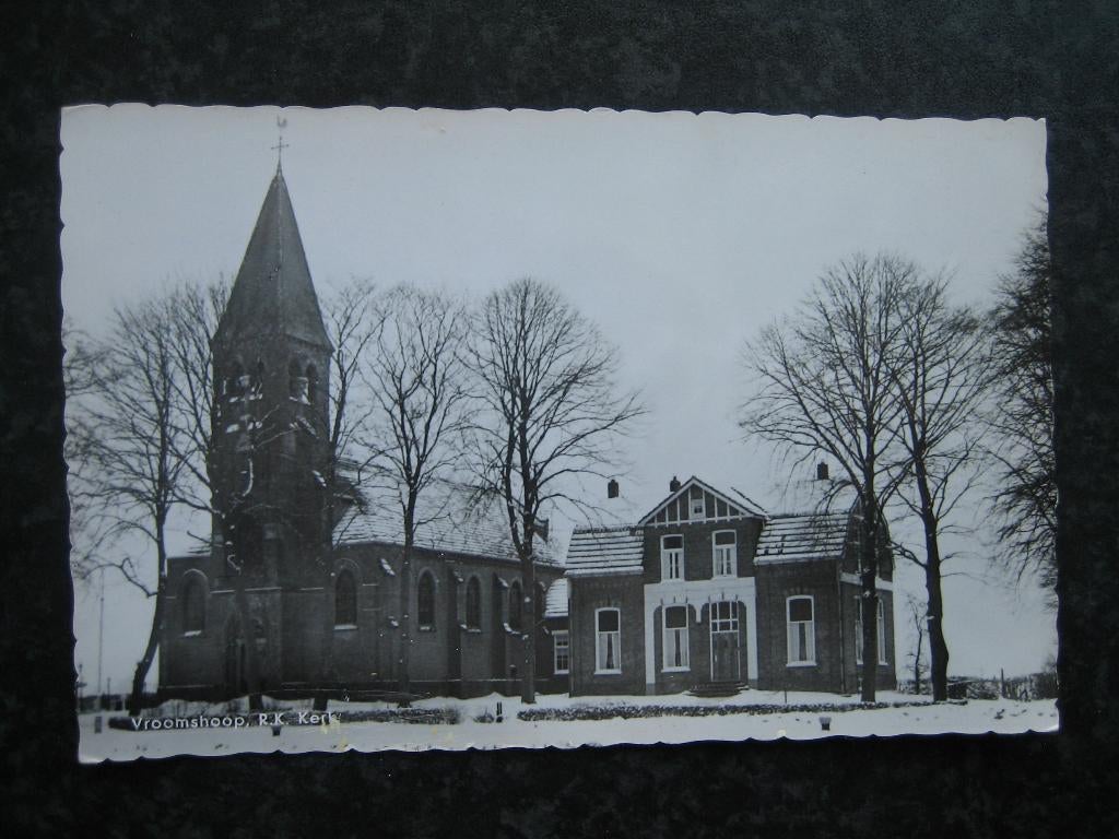 VROOMSHOOP  R.K. kerk, Verzamelen, Ansichtkaarten | Nederland, Ophalen of Verzenden, 1960 tot 1980, Overijssel