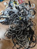 Te koop, grote zware zak met allerlei kabels, Computers en Software, Ophalen