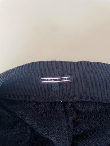 Nieuwe jogger short Tommy Hilfiger mt 164 beschikbaar voor biedingen