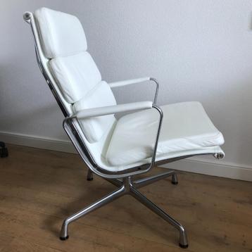 Vitra EA 216 EA216 fauteuil  wit volleder gepolijst beschikbaar voor biedingen