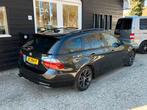 BMW 3 Serie Touring 325xi Dynamic Executive LPG G3/Aut/Ecc/L, Auto's, BMW, Automaat, Parkeersensor, Gebruikt, Beige
