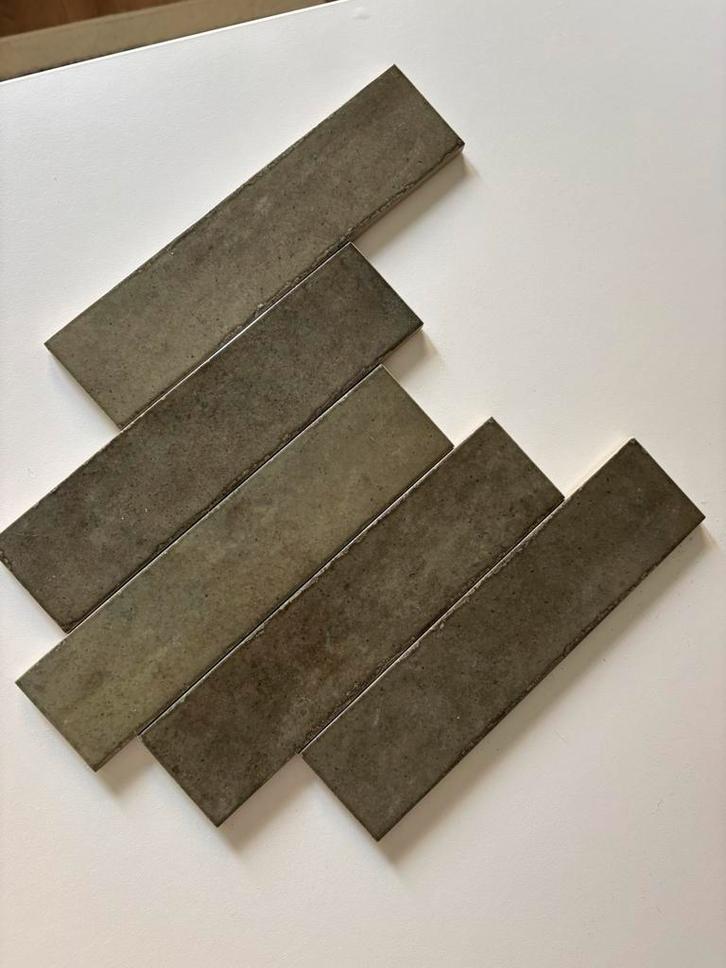 Handgevormde tegels sage groen 6x24,6 cm, Doe-het-zelf en Verbouw, Tegels, Zo goed als nieuw, Wandtegels, Keramiek, Minder dan 20 cm