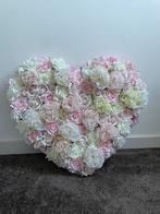 Hart met kunstbloemen, Huis en Inrichting, Ophalen, Zo goed als nieuw