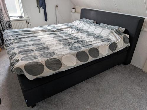 Boxspring Karlsson Arendal Kvadrat 160x200 compleet, Huis en Inrichting, Slaapkamer | Boxsprings, Zo goed als nieuw, 160 cm, 200 cm